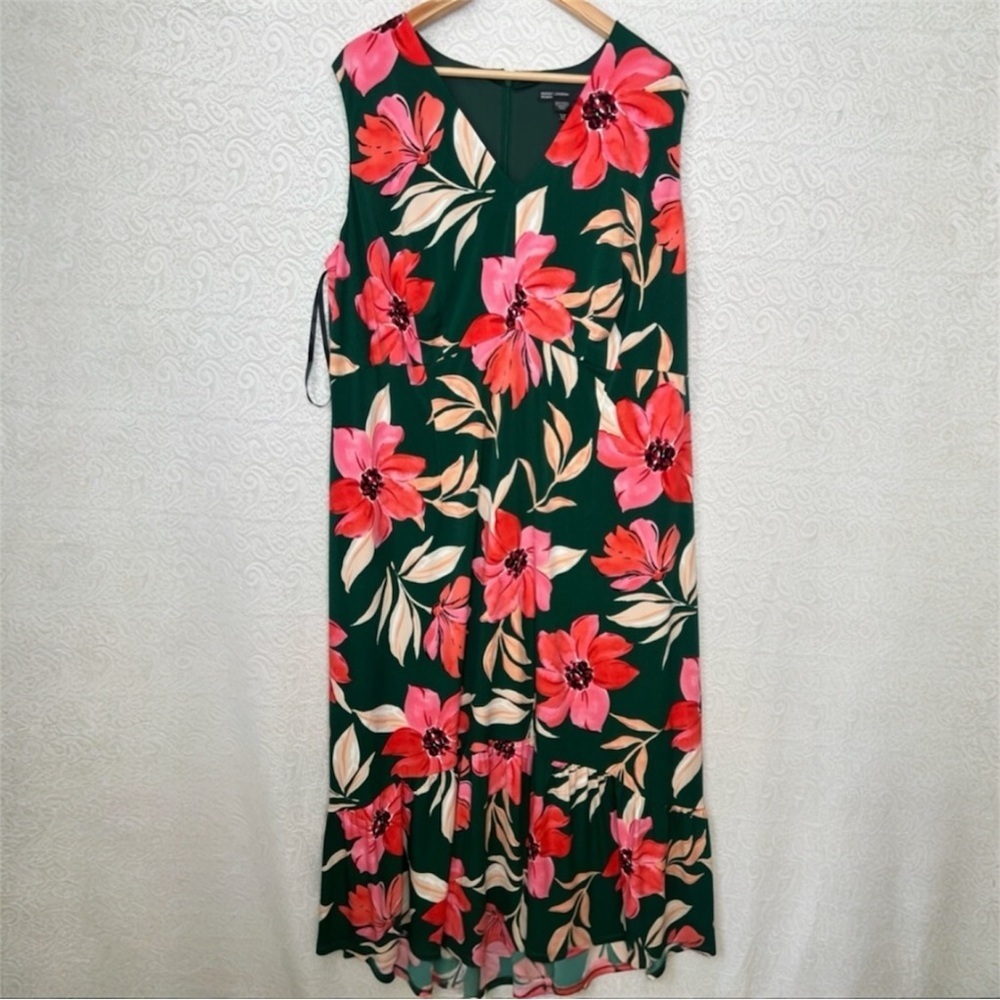 Maggy London Woman Plus Size 20W Green Pink Floral Sleeveless Maxi Dress